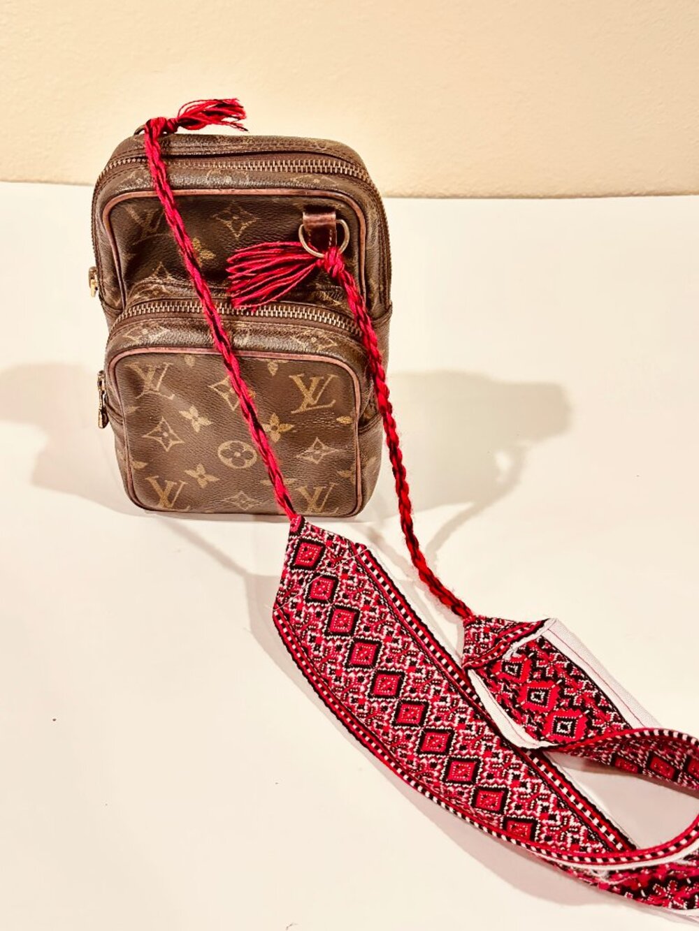 Louis Vuitton Monogram Amazone Crossbody Vintage Custom Strap - Picture 2 of 12